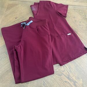 Figs Women's Technical Collection Scrub Set in Burgundy